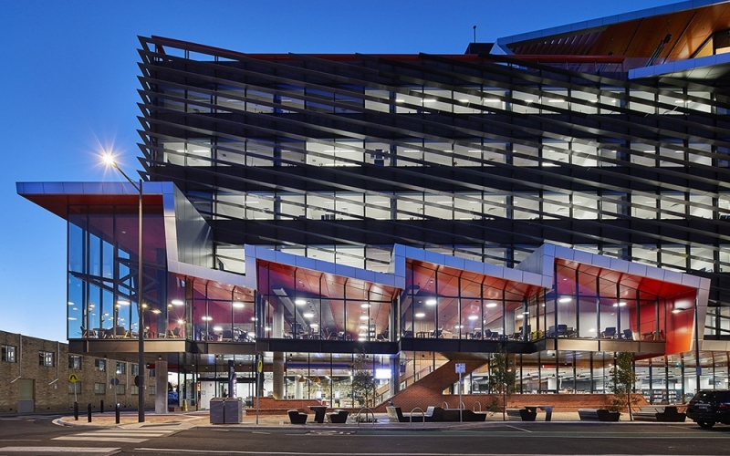 Sunshine Library. Credit image: https://www.brimbanklibraries.vic.gov.au/