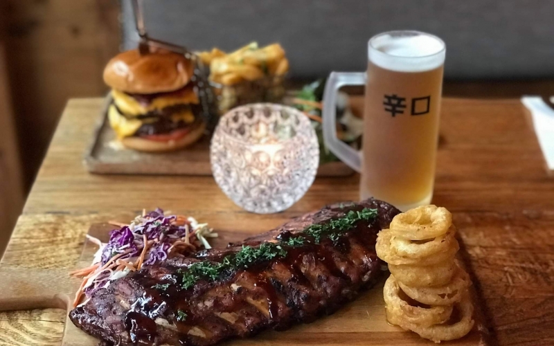 Mr Brooks Stonegrill & Bar. Credit image: https://www.facebook.com/MrBrooksau