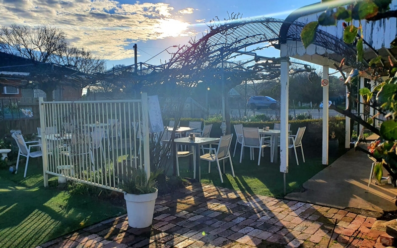 Rose Cafe. Credit image: https://www.facebook.com/rosecafekilmore