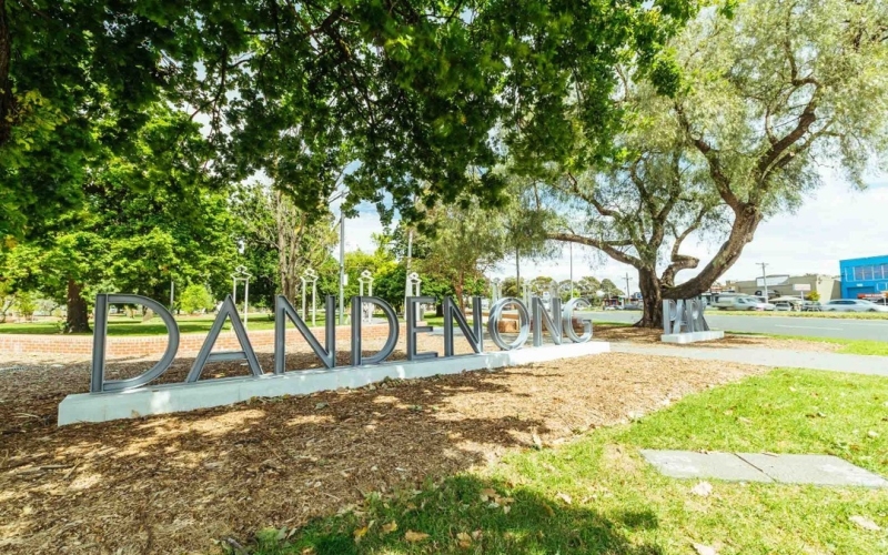 Dandenong Park. Credit image: https://www.facebook.com/DandenongMarket/photos