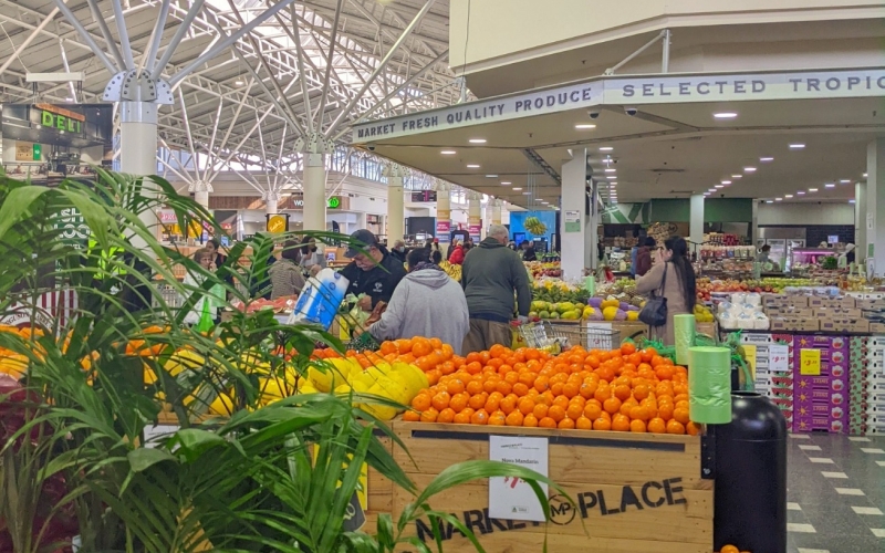 Dandenong Plaza. Credit image: https://www.facebook.com/dandenongplazashopping/photos/5540937512623438