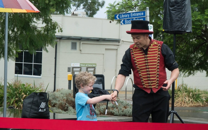 Watsonia Fund day at Watsonia Shopping Centre. Credit image: https://www.facebook.com/watsoniashops/photos