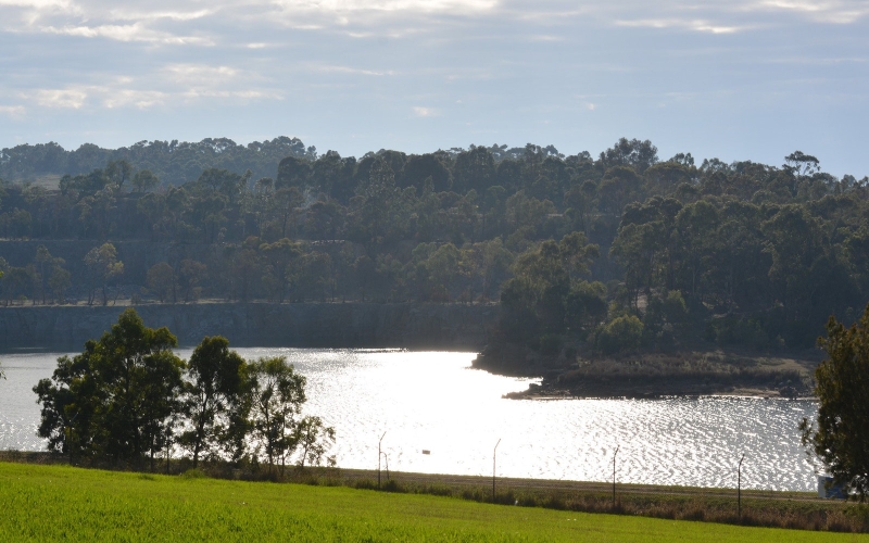 Greenvale Reservoir Park. Credit image: https://www.visitmelbourne.com/