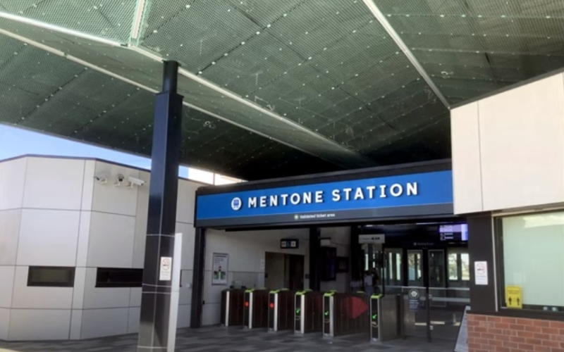 Mentone Station.