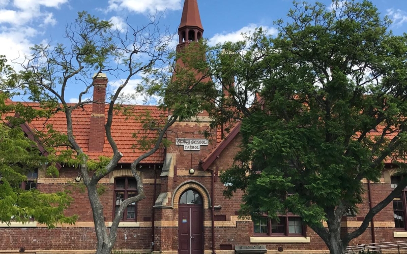 Moonee Ponds West Primary School. Credit image: https://www.facebook.com/mooneepondswestpsOfficial