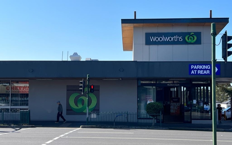 Woolworths_Supermarket_Blackburn_South