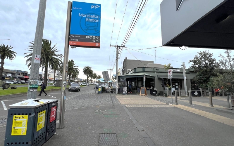 Mordialloc Train Station